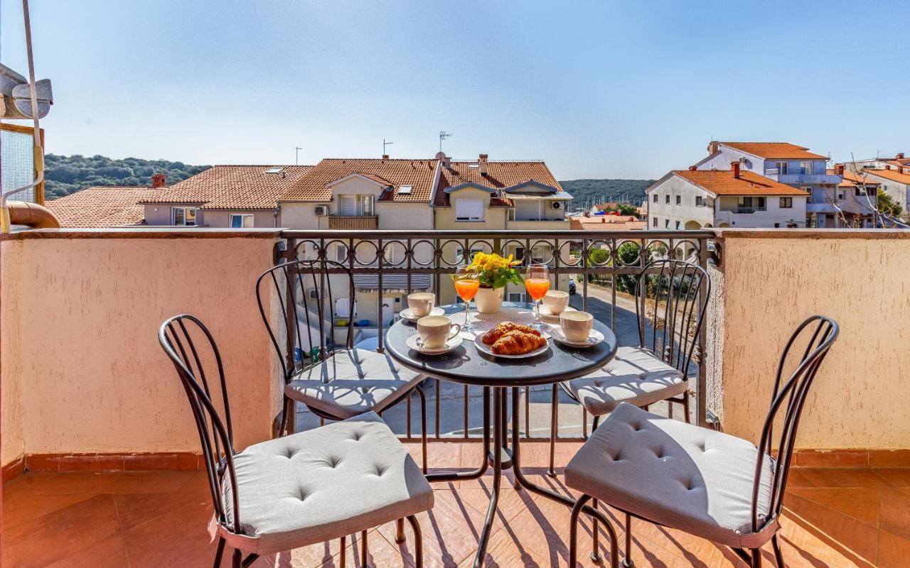 Apartment Green Pula, Family Friendly, Comfortable, Free Parking And Wifi Екстер'єр фото